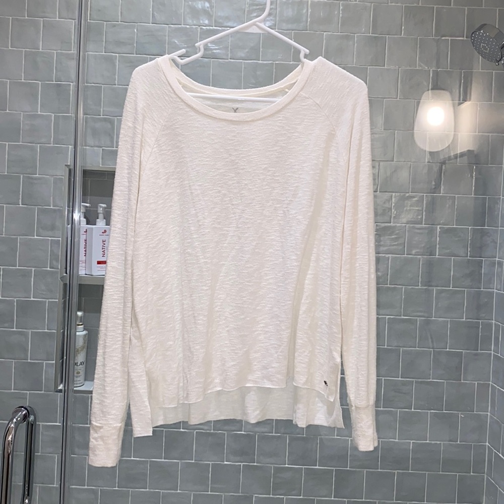 american eagle soft and sexy plush tee white!!